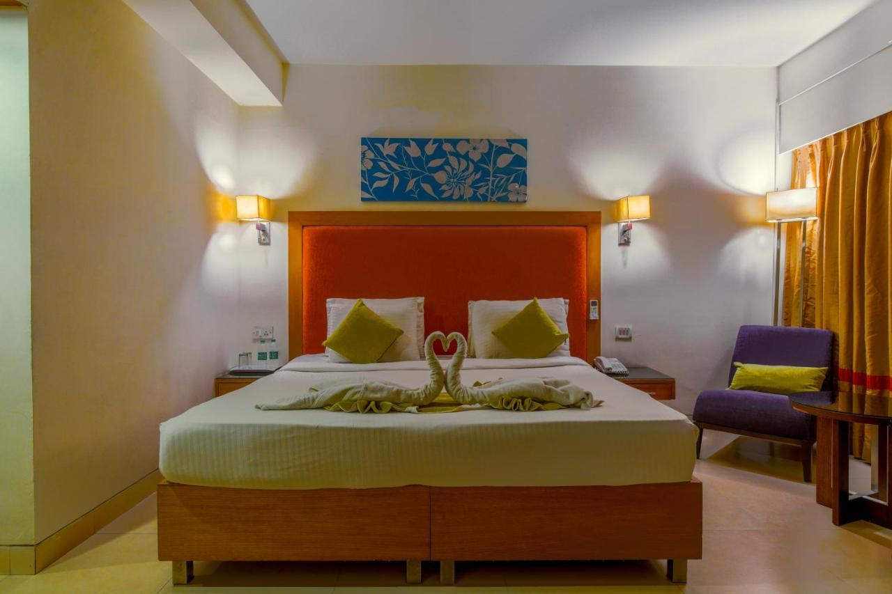 Gis Select Banjara Hill Hyderabad Exterior foto